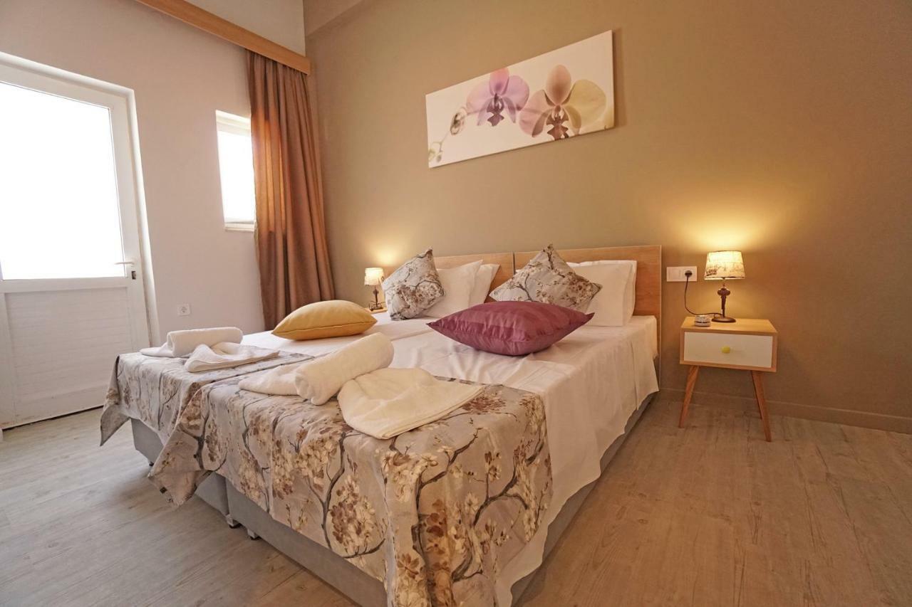 Mare Civitas Apartments Chania  Bagian luar foto